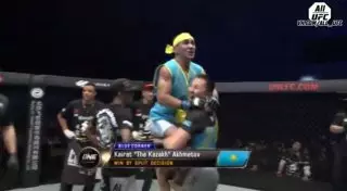 Боец по прозвищу "Казах" стал чемпионом One FC в Китае