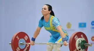 Казахстанская штангистка Маргарита Елисеева осталась без медали ЧМ в Хьюстоне