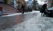 Сильный гололед парализовал жизнь костанайцев