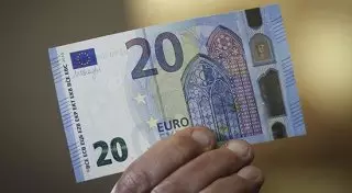 В ЕС из-за частых подделок выпустили новую банкноту в 20 евро