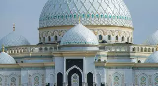 Мужчина регулярно воровал вещи прихожан в столичной мечети Хазрет Султан