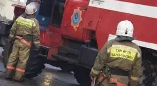 11 пожарных машин тушили дом в Алматы