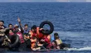 Лодка с 200 мигрантами перевернулась у берегов Турции