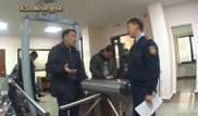 Неприятный инцидент в суде Астаны записали на камеру