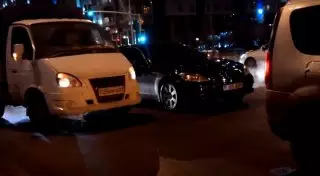 Полиция нашла участников драки у "Мерседеса" с номерами 185 ADM в Астане