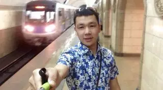 В Алматы выбрали лучшее селфи в метро