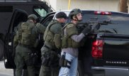 На месте стрельбы в Калифорнии найден похожий на бомбу предмет - полиция