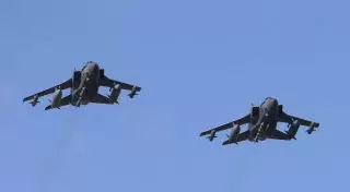 Британские ВВС нанесли авиаудары по нефтяным районам Сирии