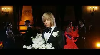 Сергей Зверев спел на казахском языке