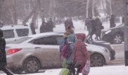 Занятия в школах из-за сильного ветра отменили в Астане