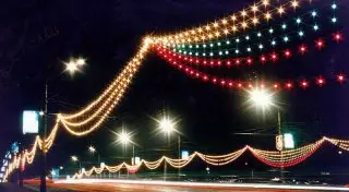 В Шымкенте выделенные на новогодние украшения 80 миллионов тенге отдали сиротам