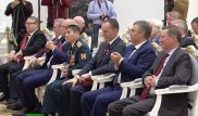 Путин вручил полковнику Султангабиеву Звезду Героя России