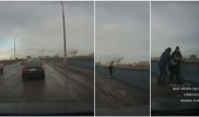 Очевидцы спасли женщину от прыжка с моста в Семее