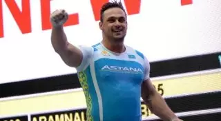 Илья Ильин установил два мировых рекорда в Грозном