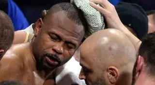 Рой Джонс проиграл нокаутом первый бой в статусе россиянина