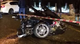В Алматы суперкар Audi R8 разорвало на части