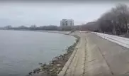 Житель Атырау обратил внимание властей на плачевное состояние набережной Урала