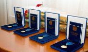 Погибших при учениях в Актау солдат посмертно наградили медалями