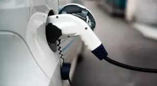 Строительство пунктов для зарядки электромобилей в Астане отложили