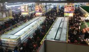 Жители Актобе устроили жуткую давку на открытии нового гипермаркета