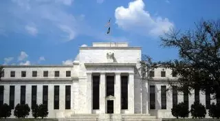 ФРС США повысила ставку впервые за девять лет