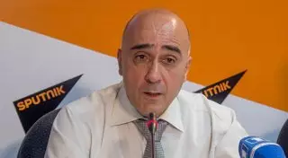 В обесценивании тенге виноват Нацбанк Казахстана - армянский экономист