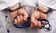 Двое врачей предстанут перед судом по обвинению в смерти ребенка в Костанае