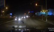 Неадекватного пешехода сняли на видео в Актау