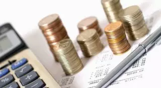 На чем казахстанцы будут экономить в кризис