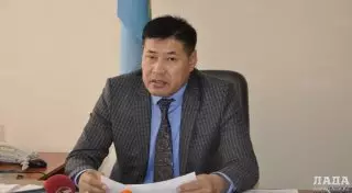 Ранее наказанного за мат актауского чиновника осудили на 7,5 лет