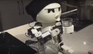 Видео с роботом-собутыльником набрало миллион просмотров в Facebook
