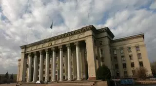 Назарбаев предложил объединить два казахстанских вуза