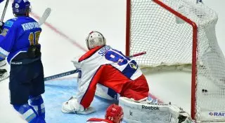 "Барыс" обыграл московский ЦСКА в последнем матче в 2015 году