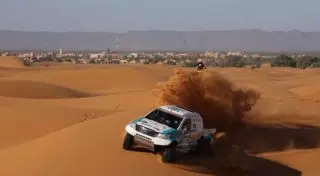 Казахстанский экипаж сохранил лидерство на Africa Eco Race-2016 после второго этапа