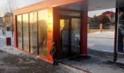 Вандалы разгромили теплую остановку в Астане