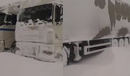 Застрявшие в степи дальнобойщики попросили помощи у Назарбаева