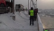 Мужчина чудом остался жив после прыжка с моста в Семее