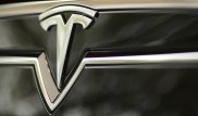 Tesla научили самостоятельно подъезжать к хозяину