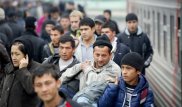 Таджикские и узбекские трудовые мигранты массово возвращаются на родину из-за кризиса
