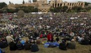 Многотысячный митинг против легализации однополых союзов прошел в Италии