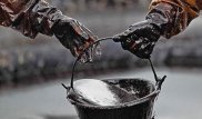 Иран отказывается продавать нефть за доллары - СМИ