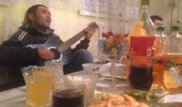 Житель аула прославился после душевного исполнения песни группы "МузАрт"