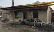 Одно авто сгорело и еще три машины были повреждены хулиганами в Шымкенте