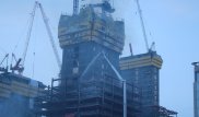 Битва за "Абу-Даби Плаза": Как пожарные тушили недостроенный небоскреб