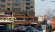 Мужчина погиб после падения из окна многоэтажки в Алматы