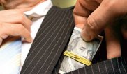 Районный аким получил выговор из-за подчиненного-взяточника в Алматинской области