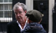 Экс-ведущий Top Gear Кларксон извинился перед продюсером за оскорбления