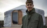 Канадский студент отказался от квартиры и поселился в юрте