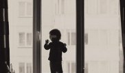4-летняя девочка погибла, выпав из окна многоэтажки в Актау