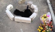 Алматинцы возмутились из-за провалившегося асфальта посреди двора